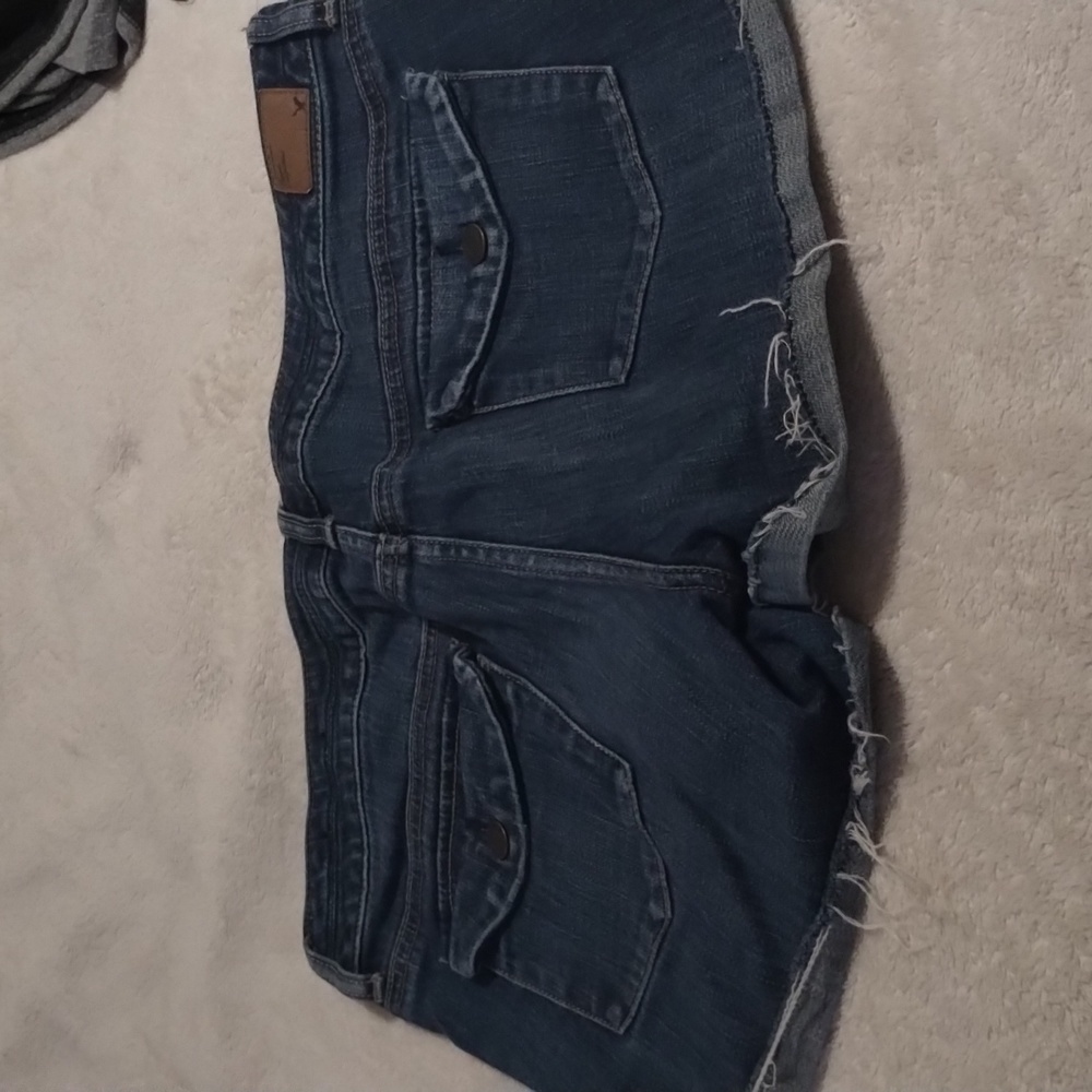 American Eagle jean shorts - Picture 4 of 5